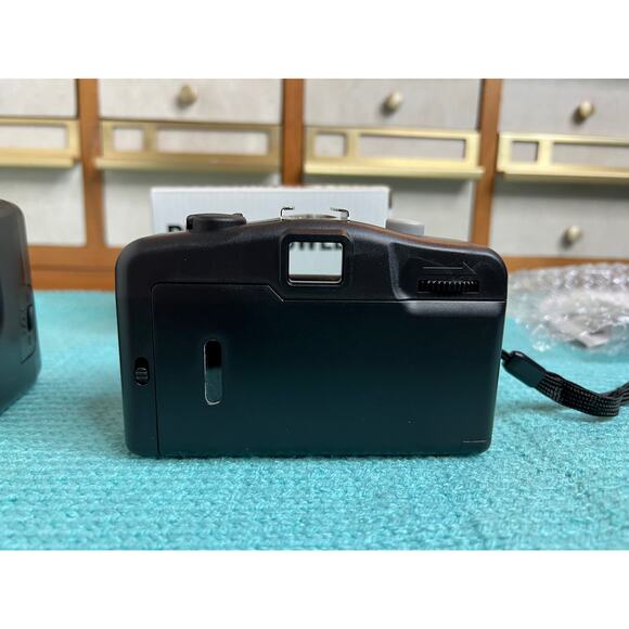 Bell + Howell 35mm Plastic Camera flash case - Picture 6 of 16